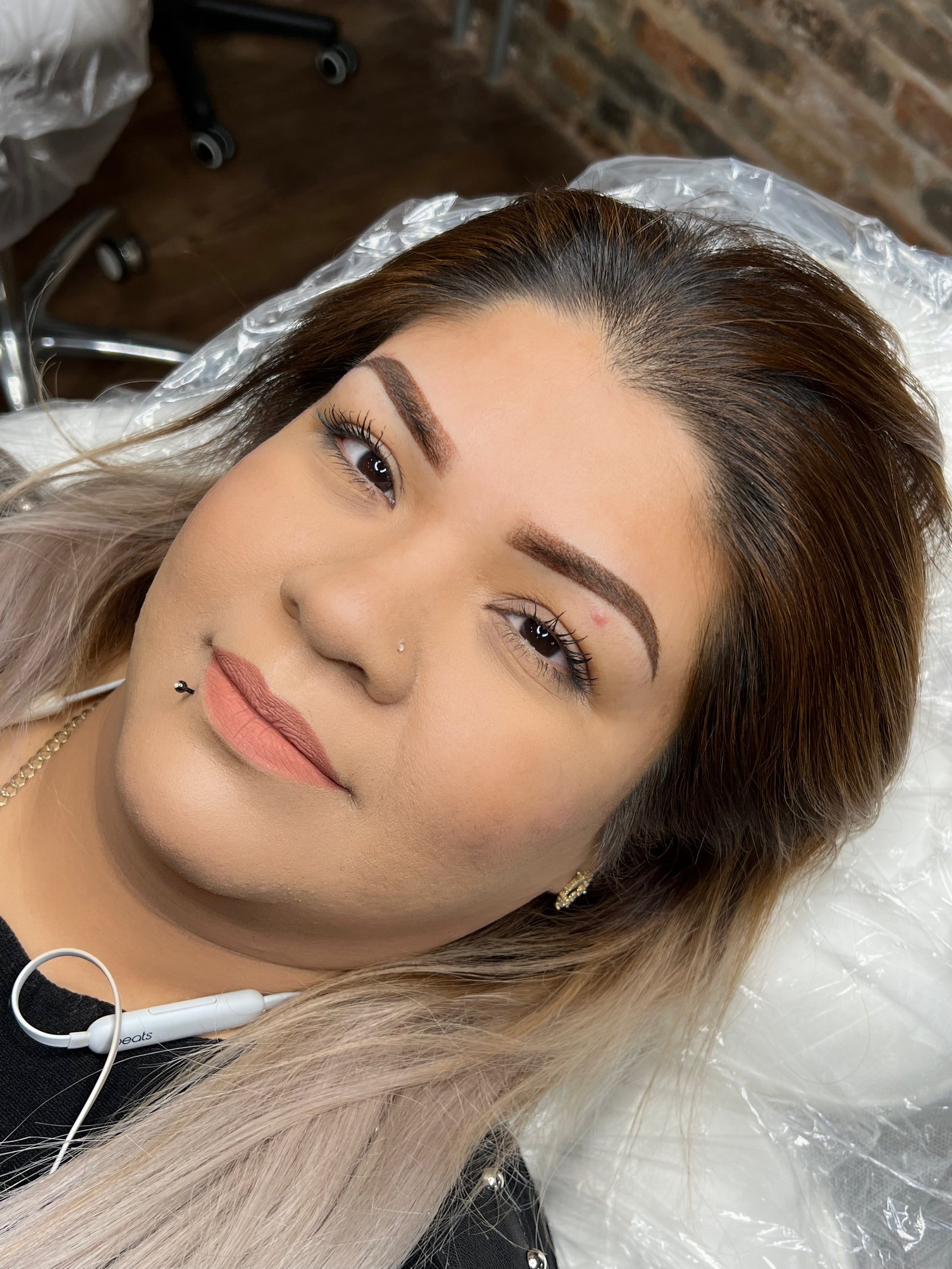 Ombre Brows by Ale Prieto profesional makeup artist