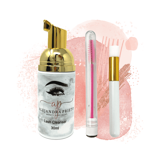 Lash cleanser with tools by Ale Prieto